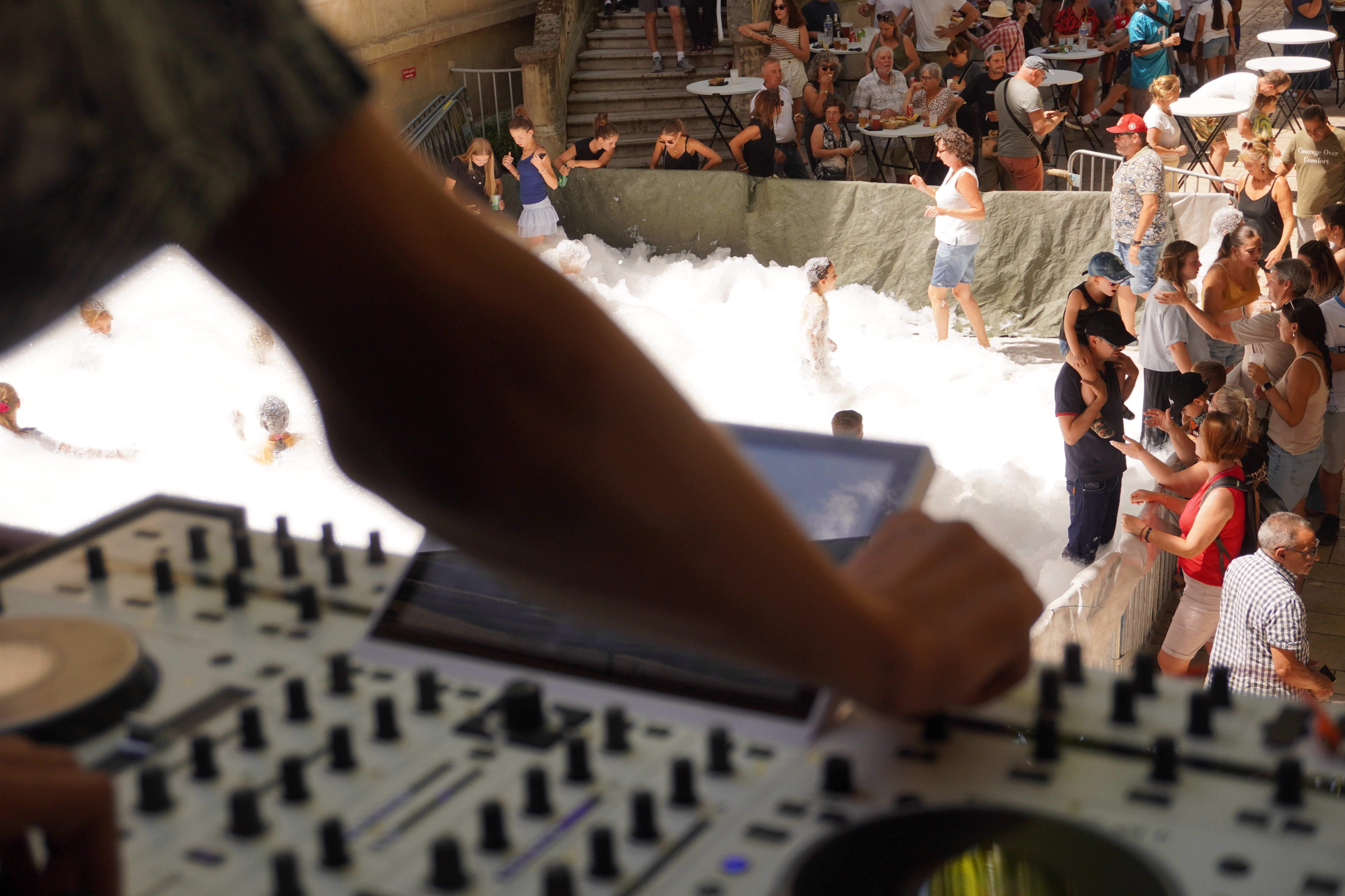 DJ Performance