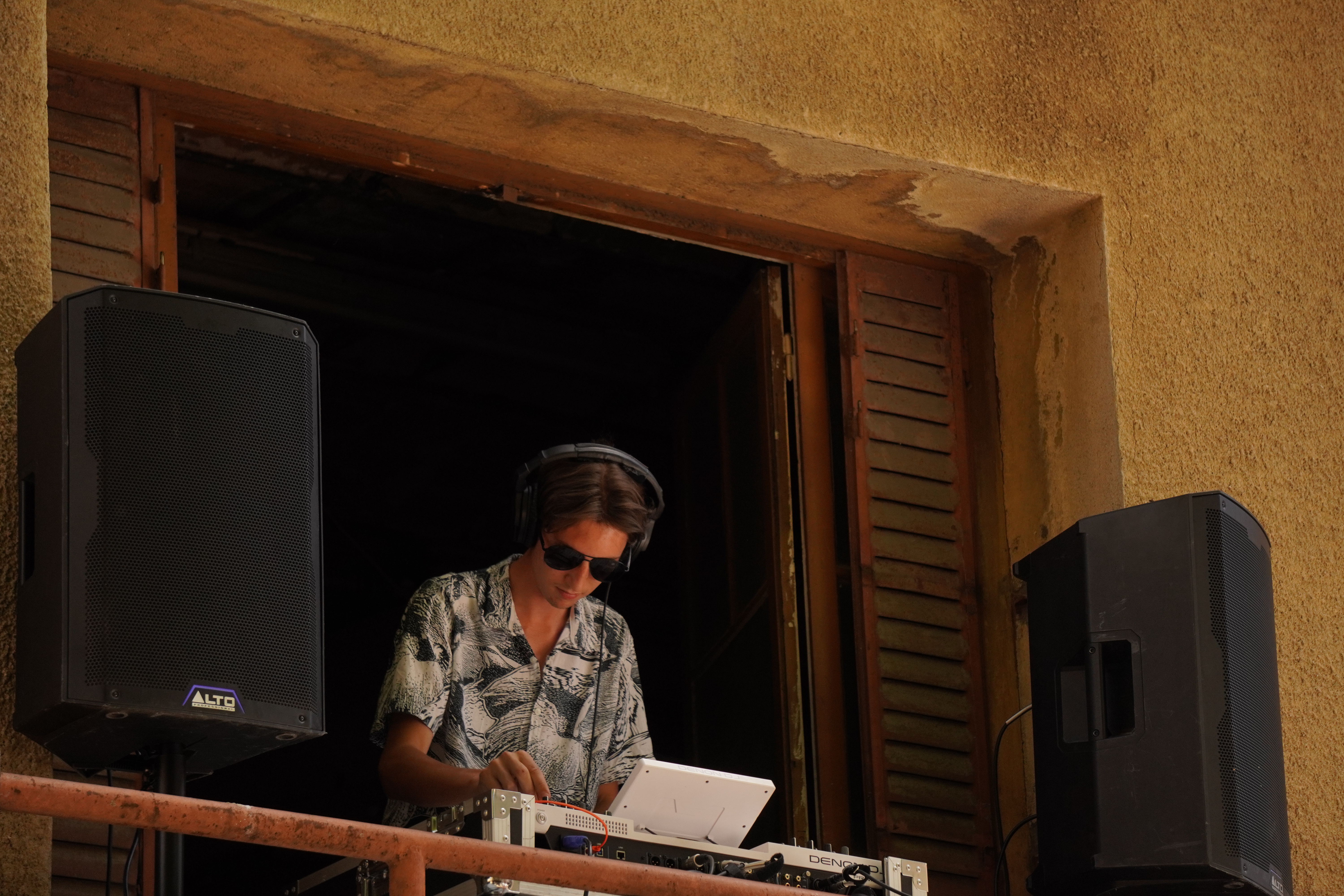 Portrait DJ Mathias Feraud